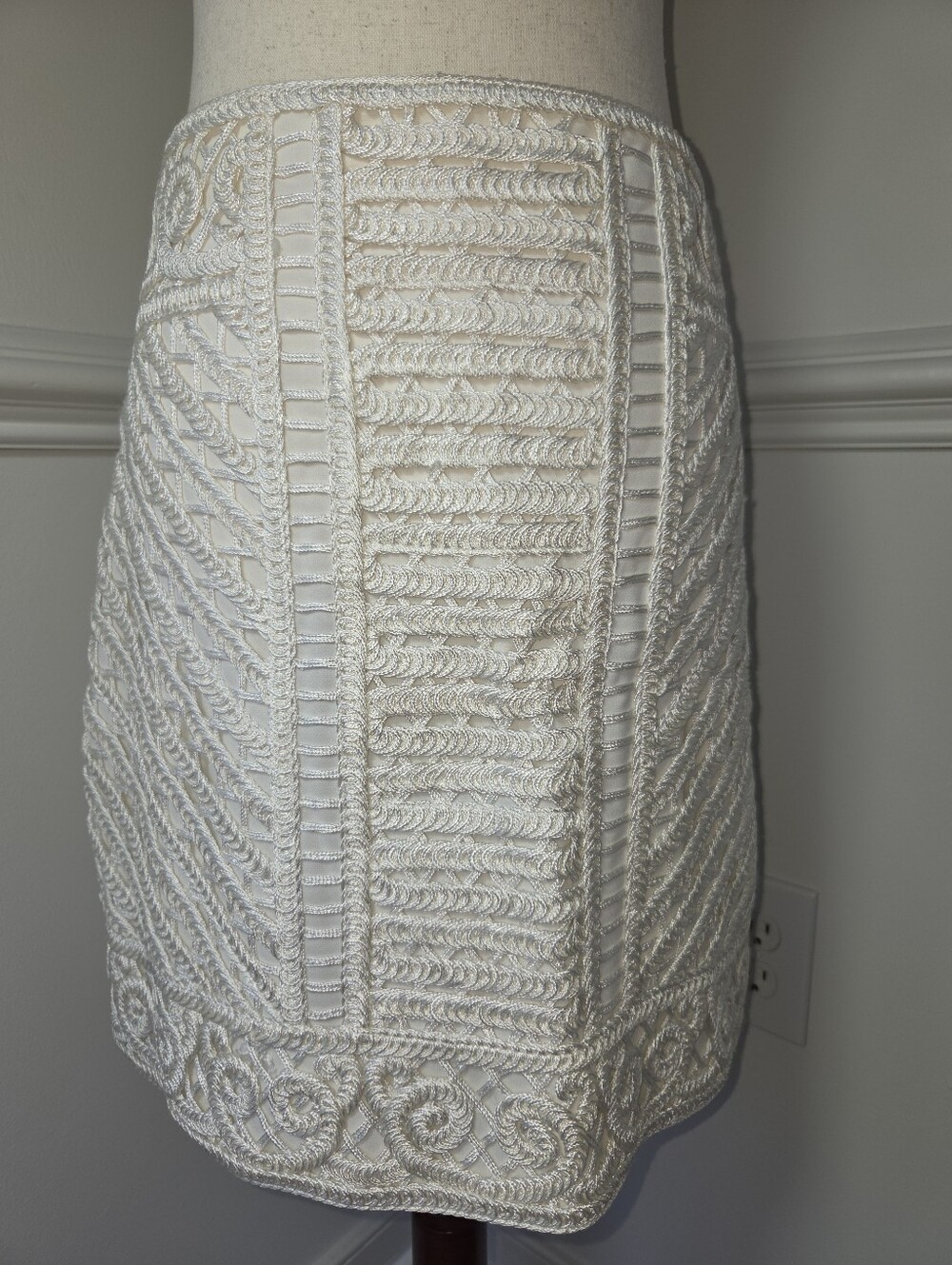 H&M Ivory Embroidered Openwork Mini Skirt 12 Boho Coquette Bridal - Picture 1 of 10
